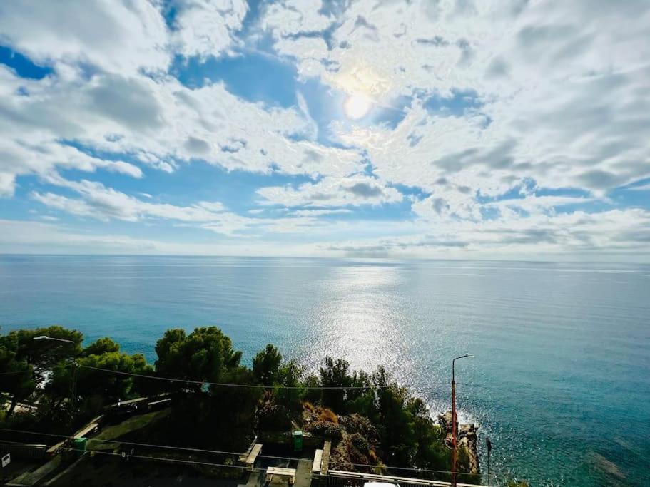 Suite Sunset 21 - Fronte Mare Sanremo Eksteriør billede